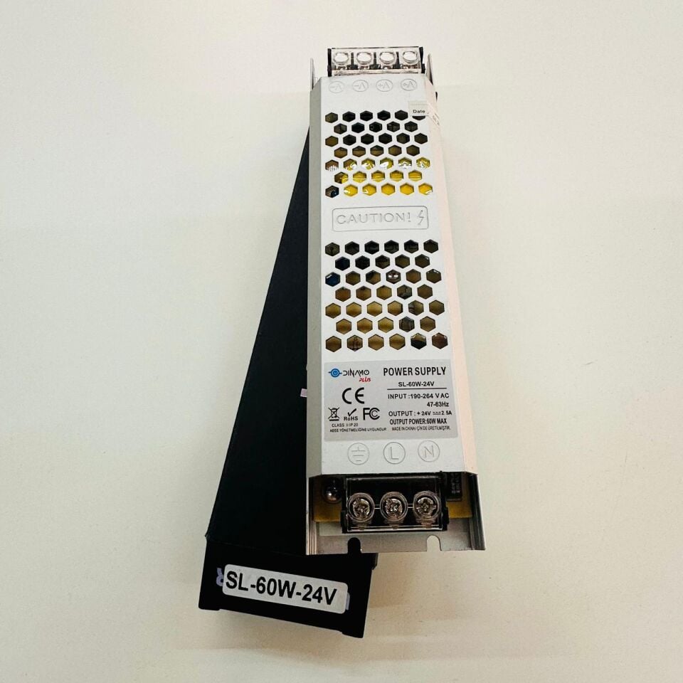Güç Kaynağı İç mekan 24V 60W 2,5Amp