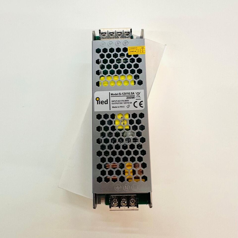 Güç Kaynağı İç mekan 12V 200W 16,5Amp