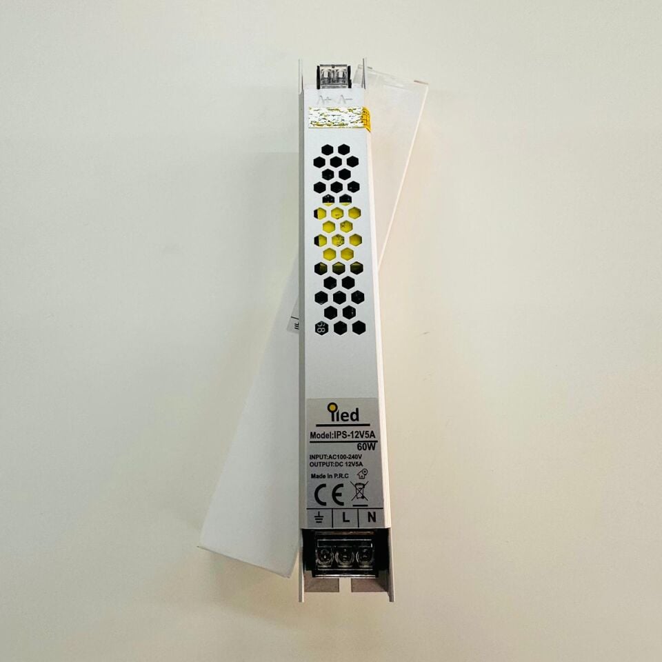 Güç Kaynağı İç mekan 12V 60W 5Amp