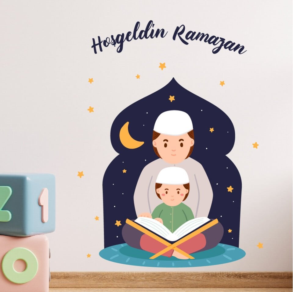 Ramazan Ayı Temalı Kuran Okuyan Çocuk, Hoşgeldin Ramazan Dekoratif Duvar Sticker Seti