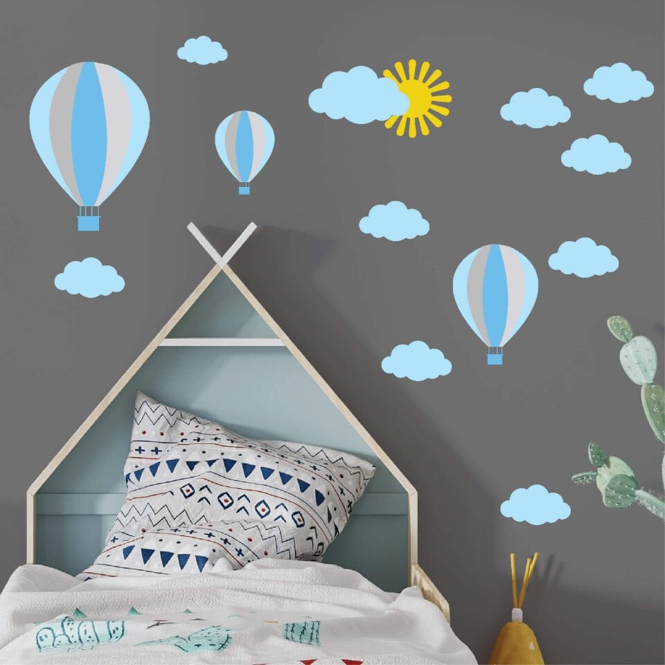 Mavi Uçan Balonlar ve Bulut Bebek Çocuk Odası Sticker