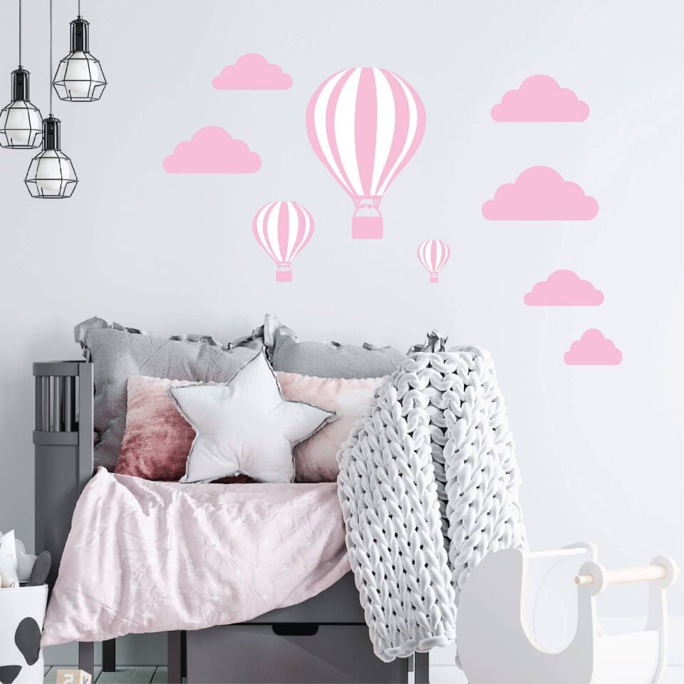 Pembe Uçan Balonlar ve Bulut Bebek Çocuk Odası Sticker