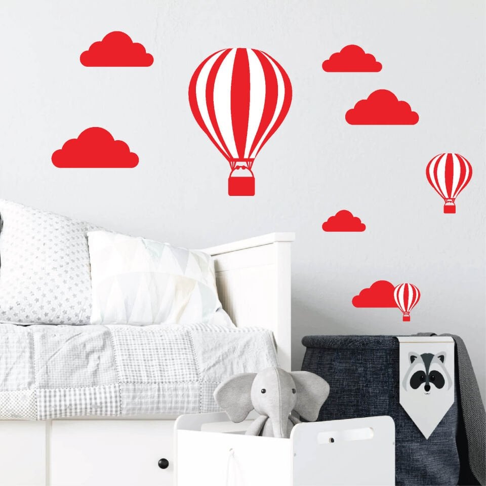 Kırmızı Uçan Balonlar ve Bulut Bebek Çocuk Odası Sticker