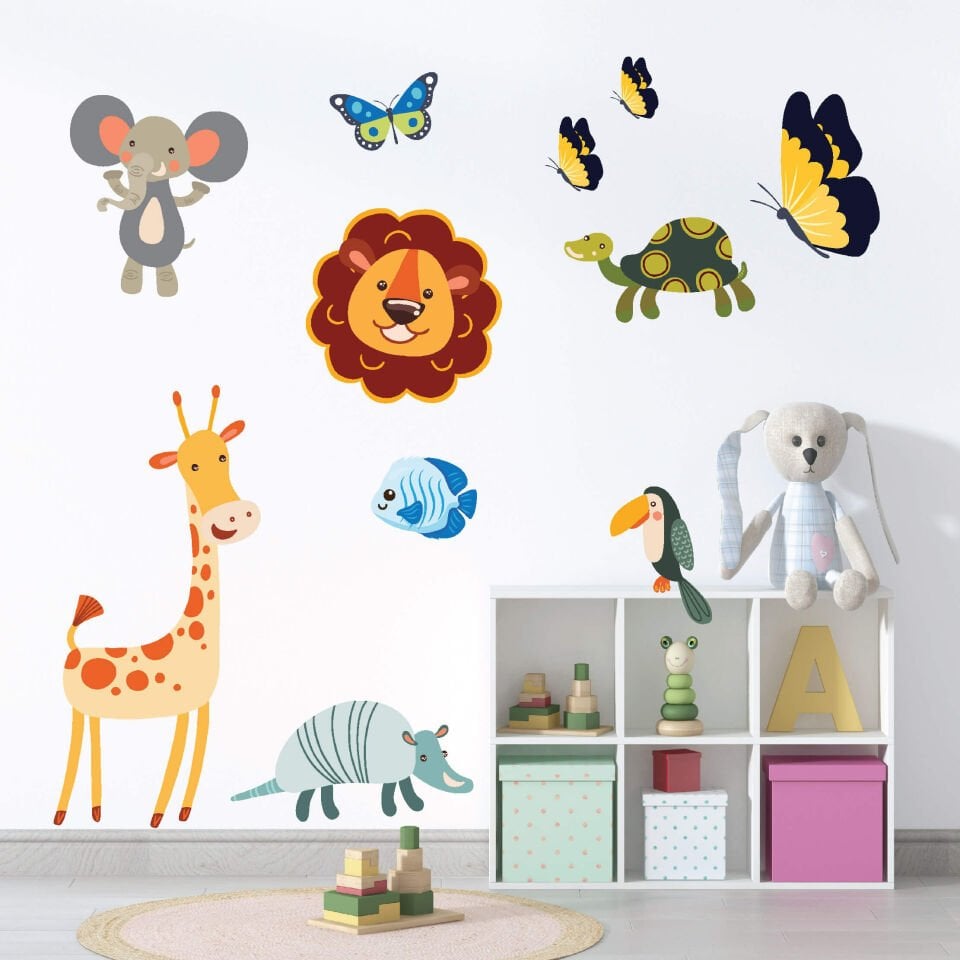 Sevimli Hayvanlar Alemi Bebek Çocuk Odası Duvar Sticker